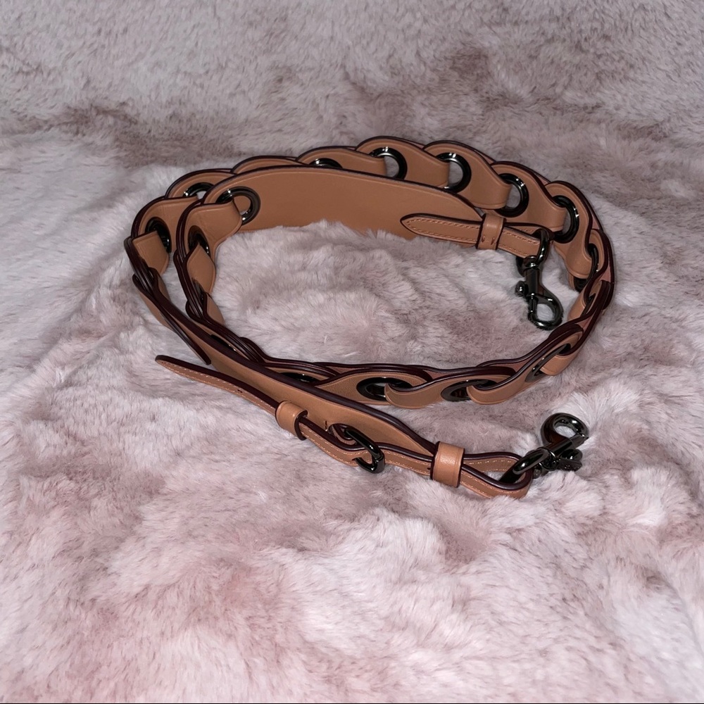 SOLD EUC Coach Link Novelty Strap